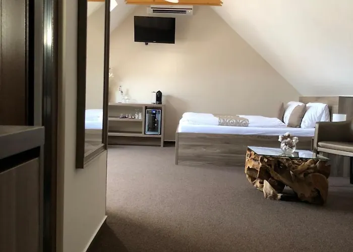 Konukevi Hardy - Cognac &