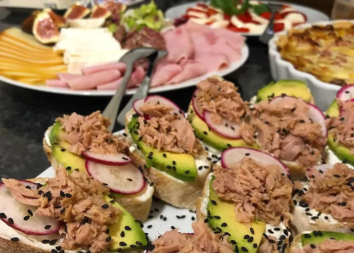 Konukevi Hardy - Cognac & 4*